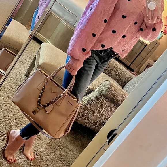 PRADA BAG ❤️ - Picture 7 of 16